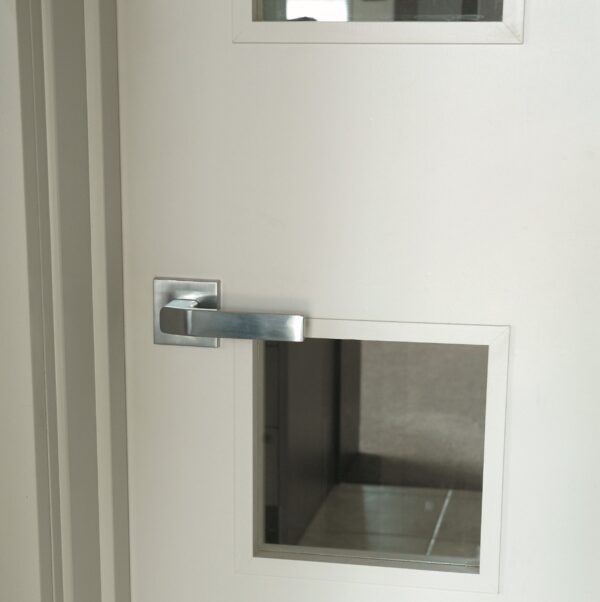 Zanda Quattro Door Handle - Image 3